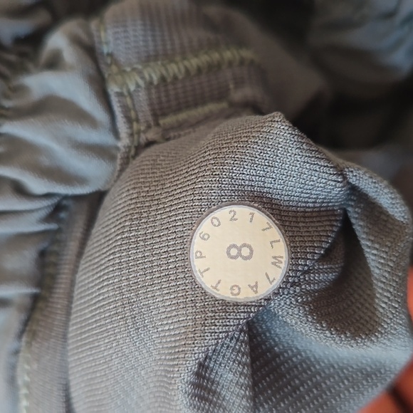 Lululemon hotty hot shorts - Picture 4 of 4